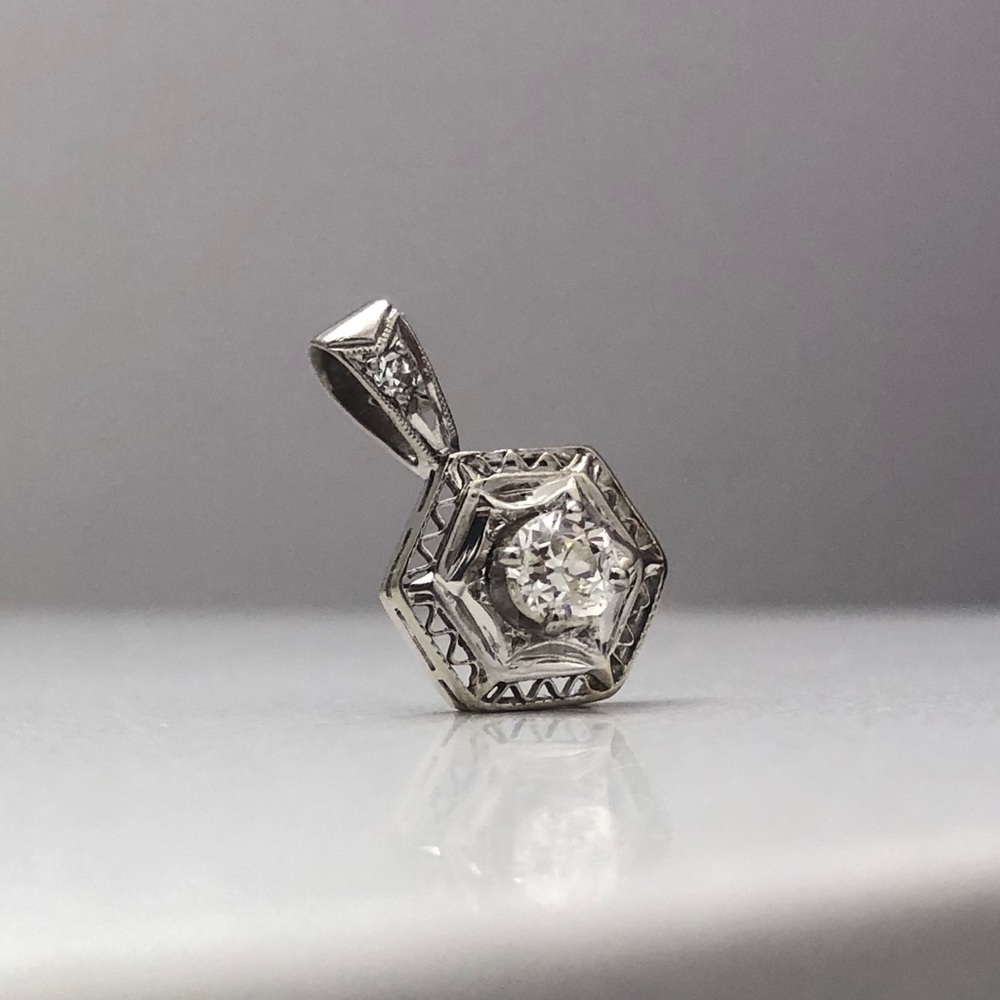 💎‼️ SOLD‼️💎 Very Rare Heirloom Pendant